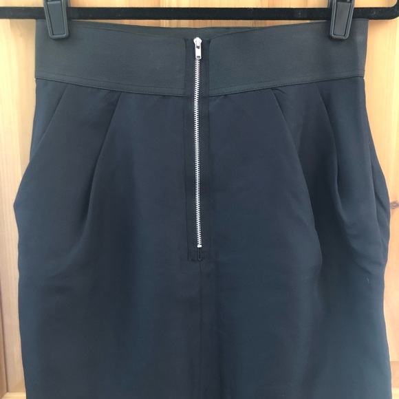 Aritzia Wilfred Silk Wrap Skirt with zipper back - Picture 4 of 6